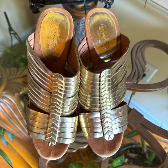 Coach Gold Wedge Sandal 7.5 - Picture 2 of 5